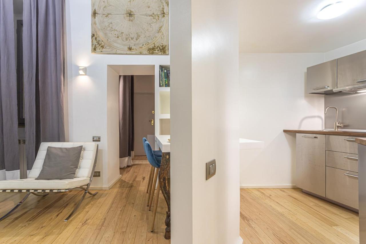 Lucrezia Apartment - Close To Piazza Navona Рим Екстер'єр фото