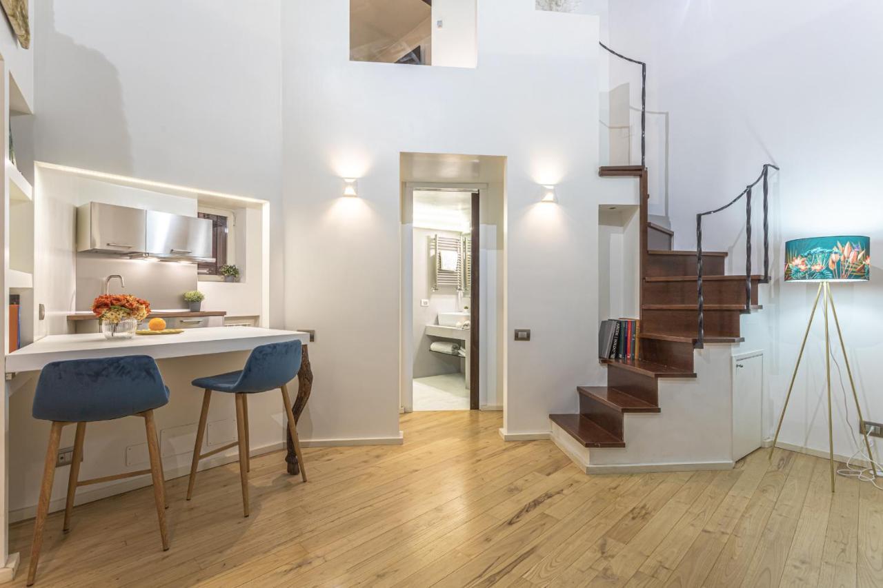 Lucrezia Apartment - Close To Piazza Navona Рим Екстер'єр фото