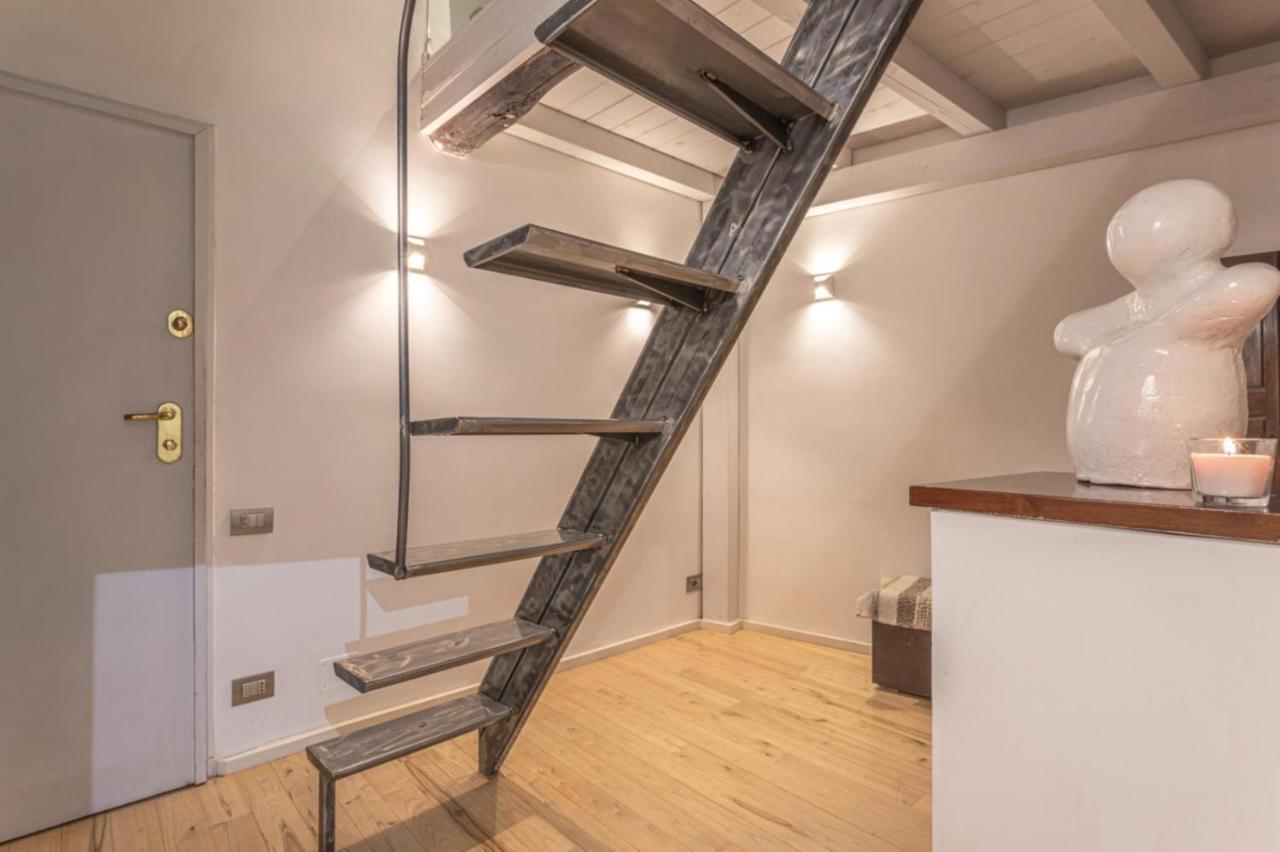 Lucrezia Apartment - Close To Piazza Navona Рим Екстер'єр фото