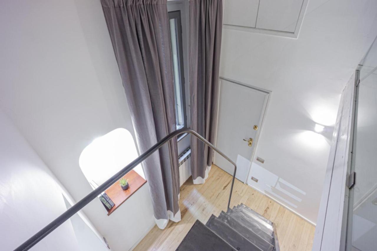 Lucrezia Apartment - Close To Piazza Navona Рим Екстер'єр фото
